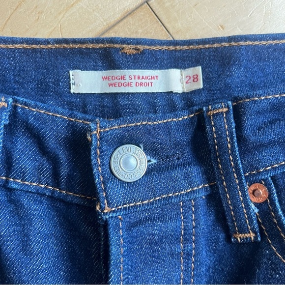 Levi's Premium Wedgie Fringe Pocket Jeans - Picture 4 of 11